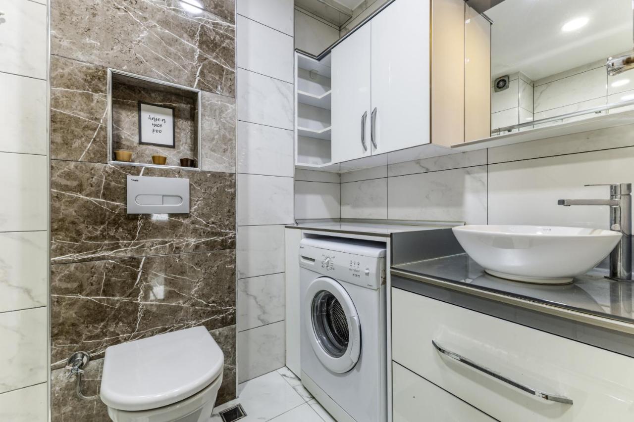 Spacious Flat Near Bagdat Avenue In Suadiye Apartamento Istambul Exterior foto