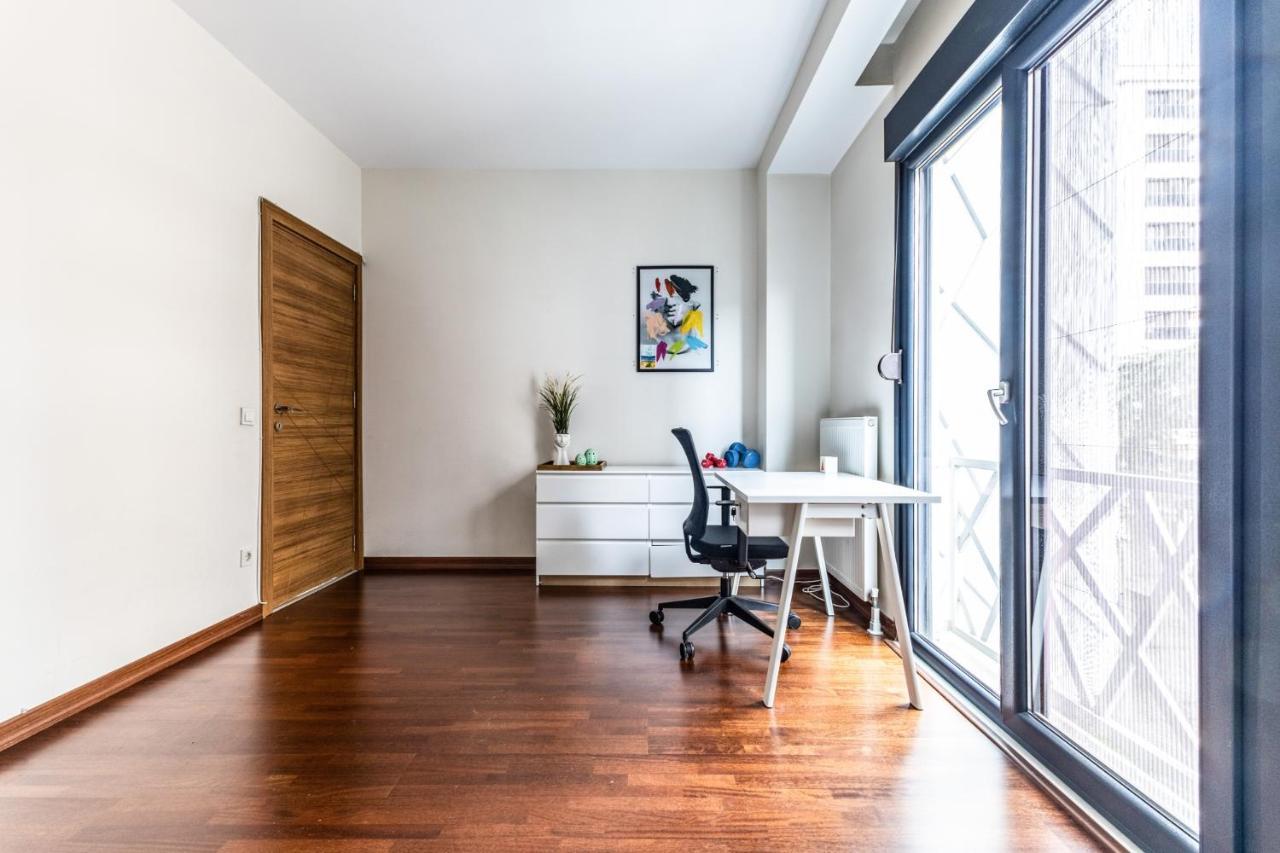 Spacious Flat Near Bagdat Avenue In Suadiye Apartamento Istambul Exterior foto