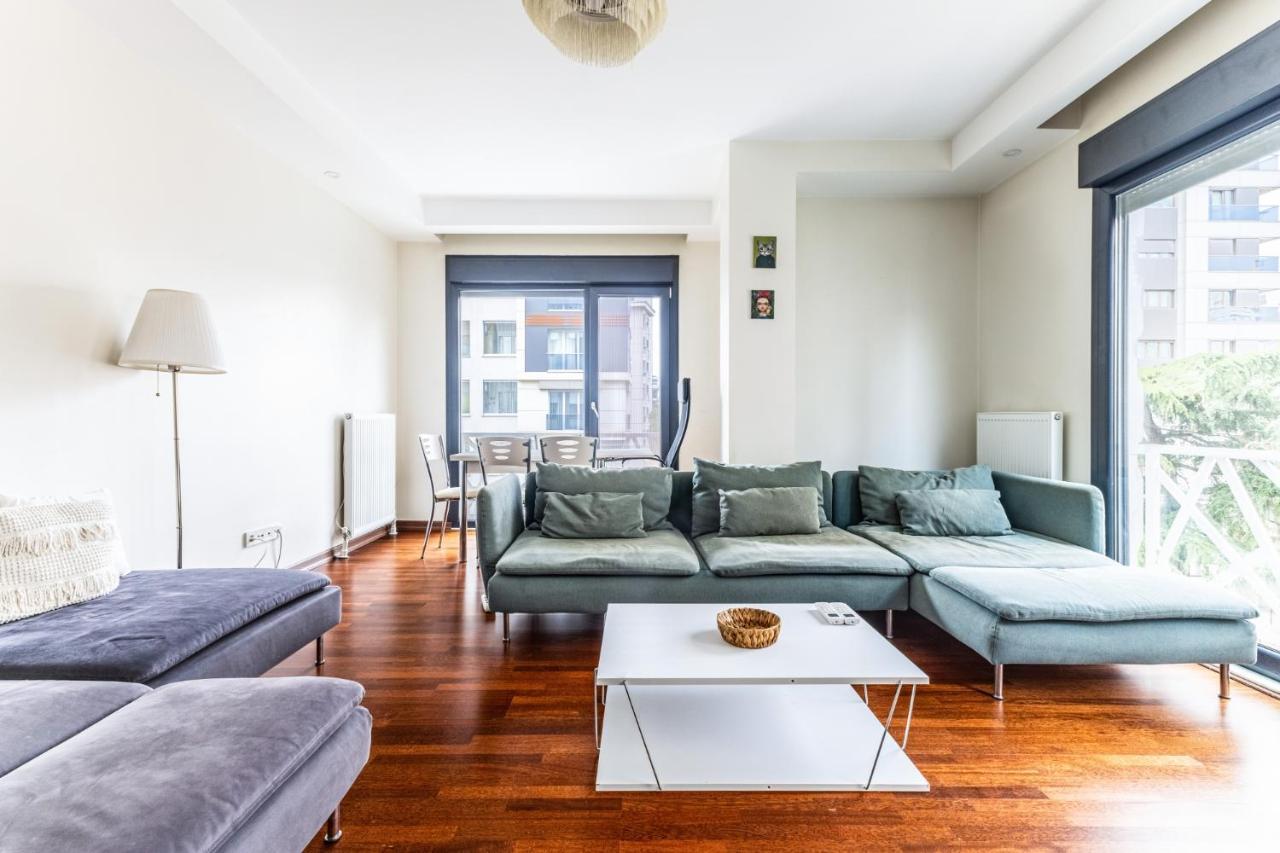 Spacious Flat Near Bagdat Avenue In Suadiye Apartamento Istambul Exterior foto